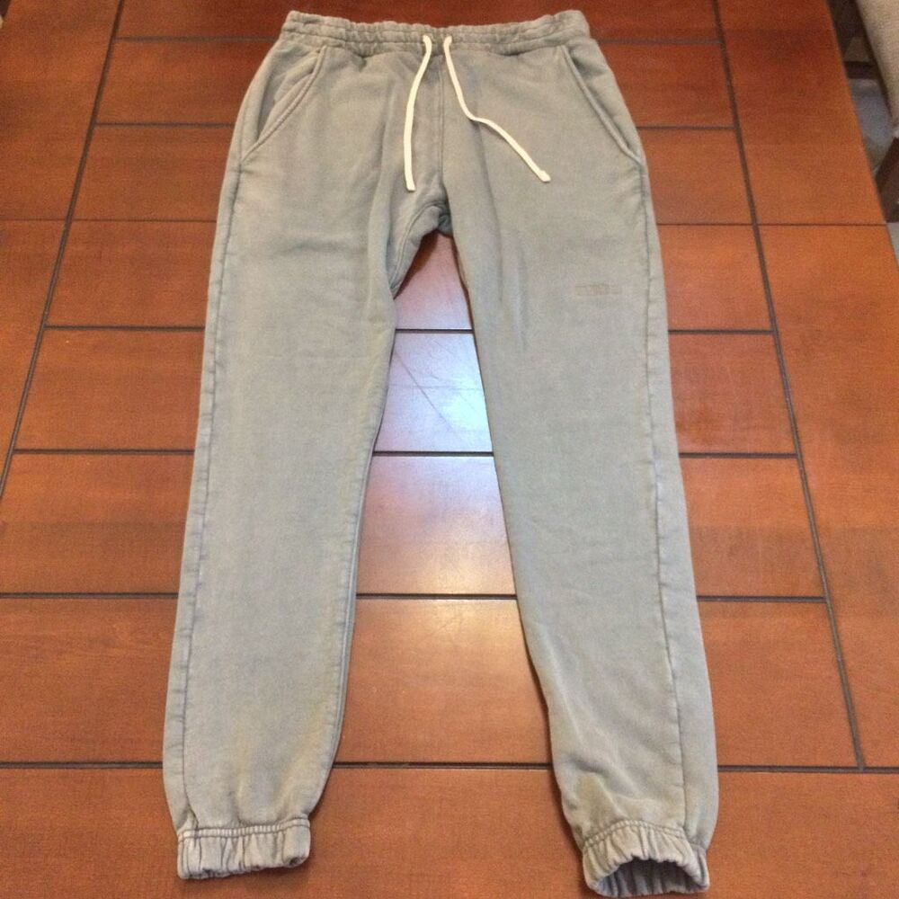 Vanquish fitness men’s gray mineral wash joggers small weightlifting